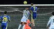 Antonín Barák hlavičkou zařídil Veroně bod za remízu proti Juventusu