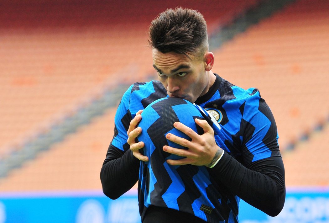 Útočník Interu Milán Lautaro Martínez v zápase proti Crotone