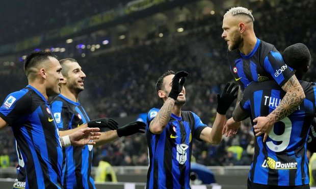 Inter zdolal Udine a je zpátky v čele Serie A. AC ztrácí, padlo v Bergamu