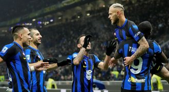 Inter zdolal Udine a je zpátky v čele Serie A. AC ztrácí, padlo v Bergamu