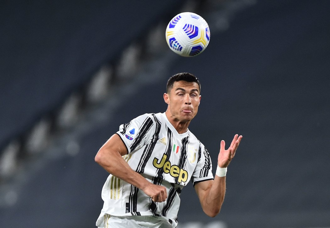 Ronaldo za Juventus nastupoval tři roky.