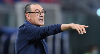 Sarri odmítl kritiku a chválil de Ligta: V Nizozemsku tolik neanalyzují obranu