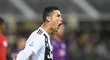 Cristiano Ronaldo slaví svou trefu do sítě Fiorentiny