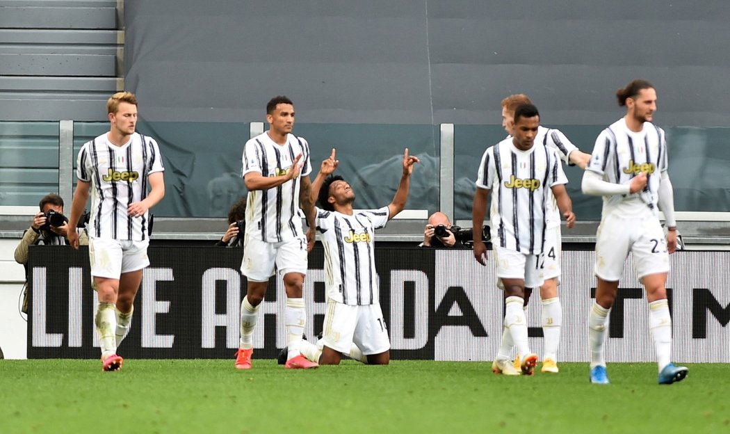 Fotbalisté Juventusu ve šlágru Serie A udolali Inter Milán 3:2