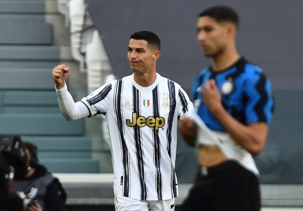 Fotbalisté Juventusu ve šlágru Serie A udolali Inter Milán 3:2