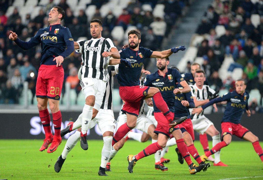 Janovu skončila proti Juventusu série výher, Turínští nadále nahání Janov