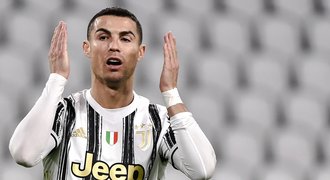 Juventus remizoval, Ronaldo zahodil penaltu. Barák dostal červenou kartu