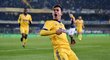 Útočník Juventusu Paulo Dybala slaví branku proti Veroně