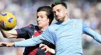 Lazio prohrálo s Boloňou, ta bojuje o Ligu mistrů. AC Milán padl v Monze
