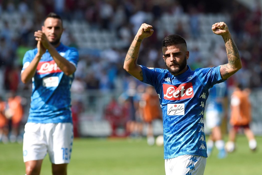 Lorenzo Insigne slaví po výhře Neapole 3:1 nad Turínem