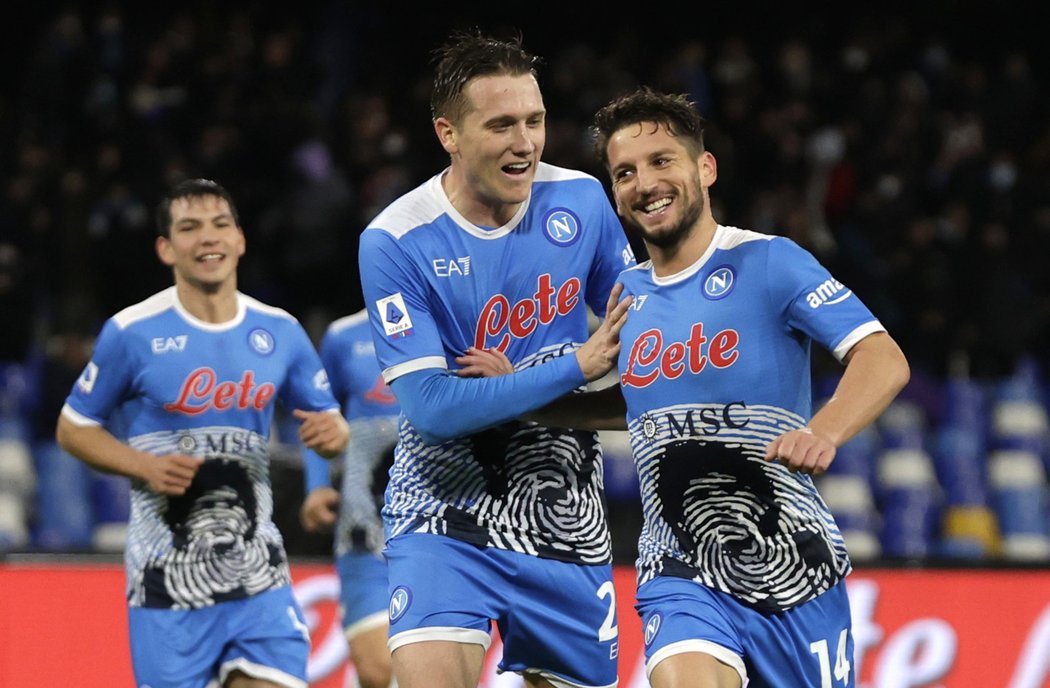 Dvěma góly se pod výhru Neapole podepsal Dries Mertens