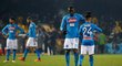 Fotbalisté Neapoli se radují z výhry proti Sassuolu