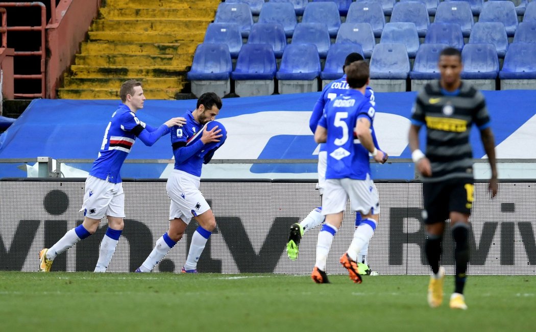 Fotbalisté Sampdorie Janov s kapitánem Jakubem Janktem porazili Inter Milán 2:1