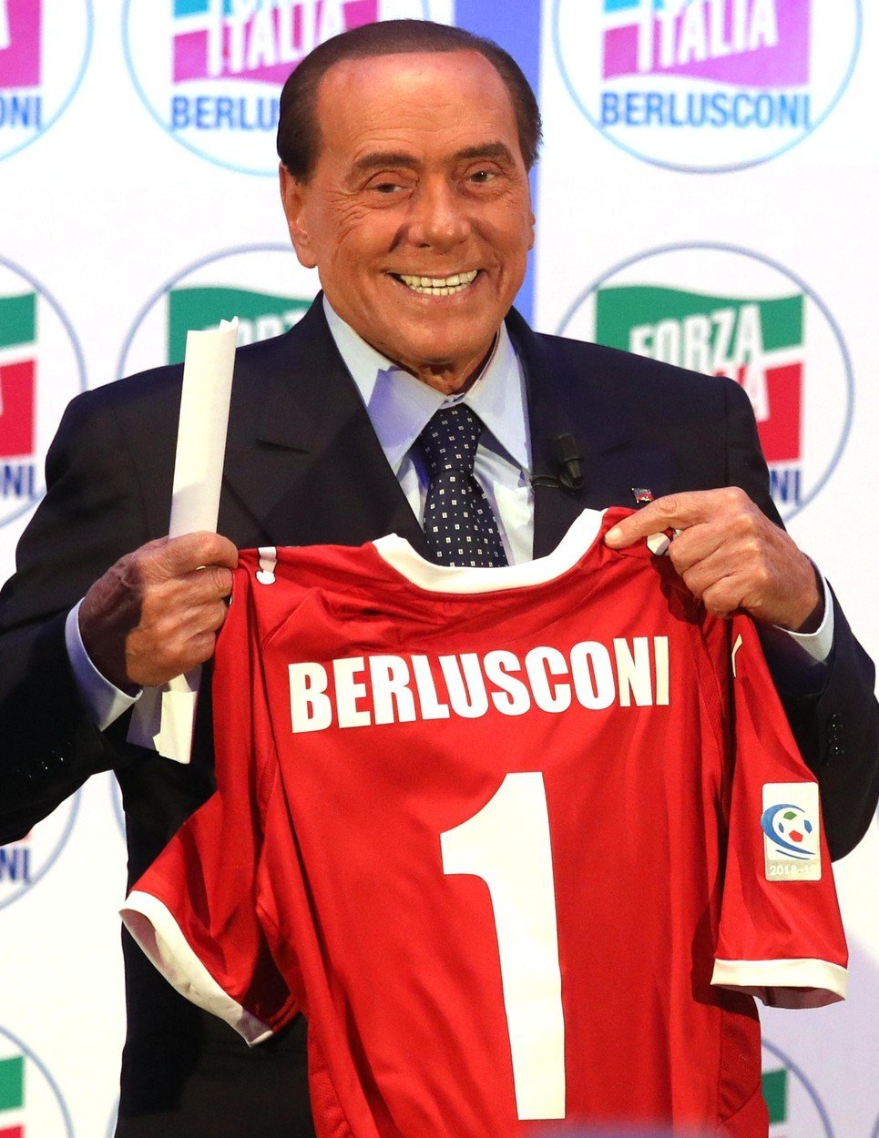 Silvio Berlusconi po Milánu převzal Monzu