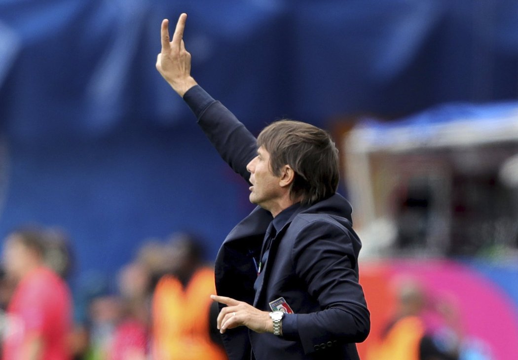 Italský kouč Antonio Conte