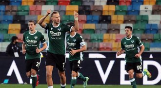 Juventus padl se Sassuolem, Barák vydřel Veroně gólem bod