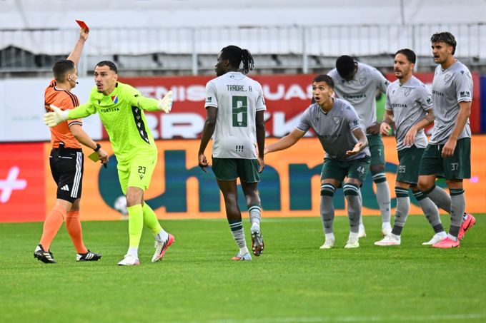 ONLINE: Jablonec - Baník 3:0. Bizarní prodleva s videem, Polidar ale nakonec mohl slavit ONLINE: Jablonec - Baník 3:0. Bizarní prodleva s videem, Polidar ale nakonec mohl slavit