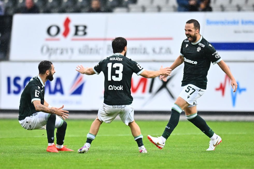 SESTŘIH: Jablonec - Baník 3:0. Bizarní zásah VAR. Kdyby hosté rozehráli hned, gól neplatil SESTŘIH: Jablonec - Baník 3:0. Bizarní zásah VAR. Kdyby hosté rozehráli hned, gól neplatil