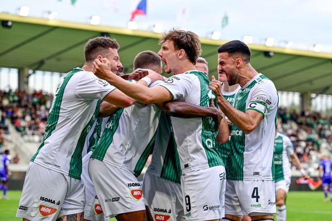 ONLINE: Jablonec - Karviná 1:1. Conde srovnal před poločasem z dorážky. Kdo získá trofej? ONLINE: Jablonec - Karviná 1:1. Conde srovnal před poločasem z dorážky. Kdo získá trofej?