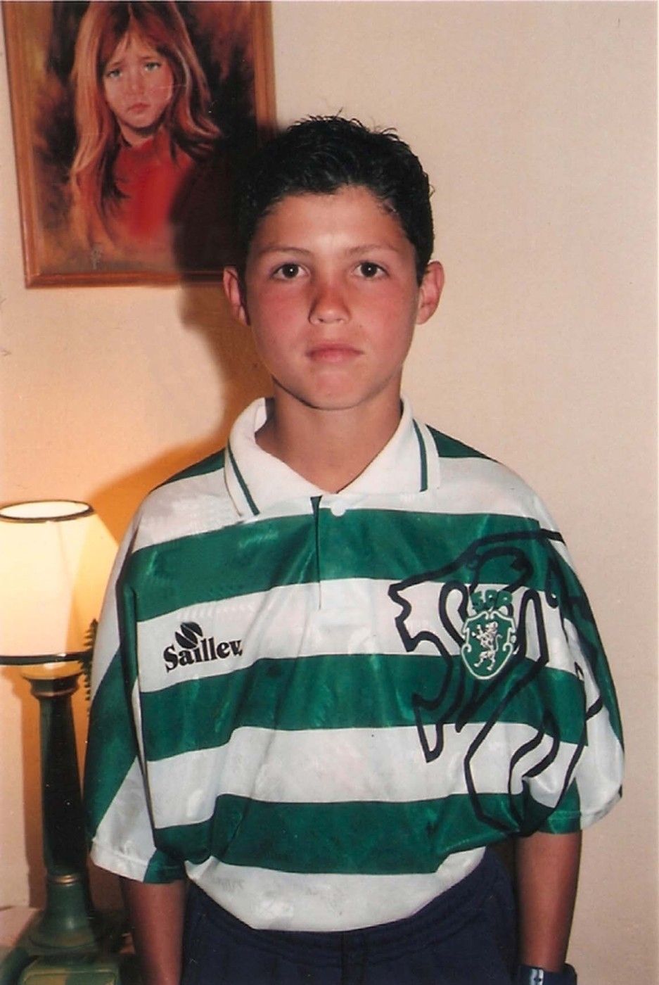 1997. Dvanáctiletý Cristiano měl velkou slávu teprve před sebou, rodák z Madeiry právě mířil do mládeže Sportingu Lisabon.