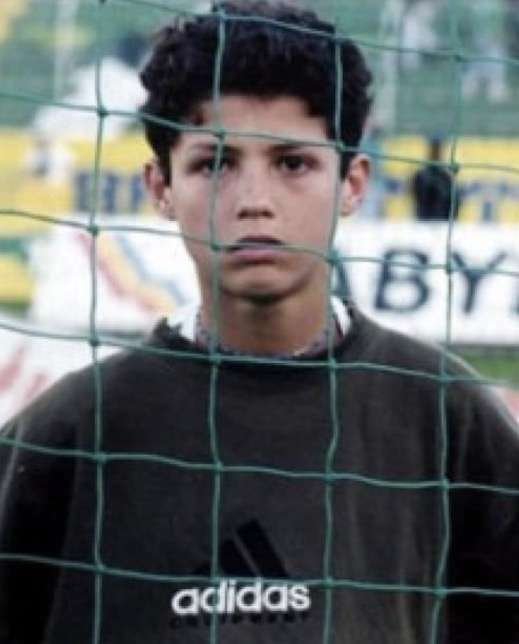 2001. Teenager Ronaldo si zahrál v televizní reklamě.