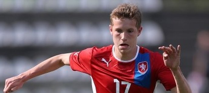 Jakub Jankto nechyběl v sestavě české devatenáctky v duelu se Slovenskem, který českému týmu nevyšel.