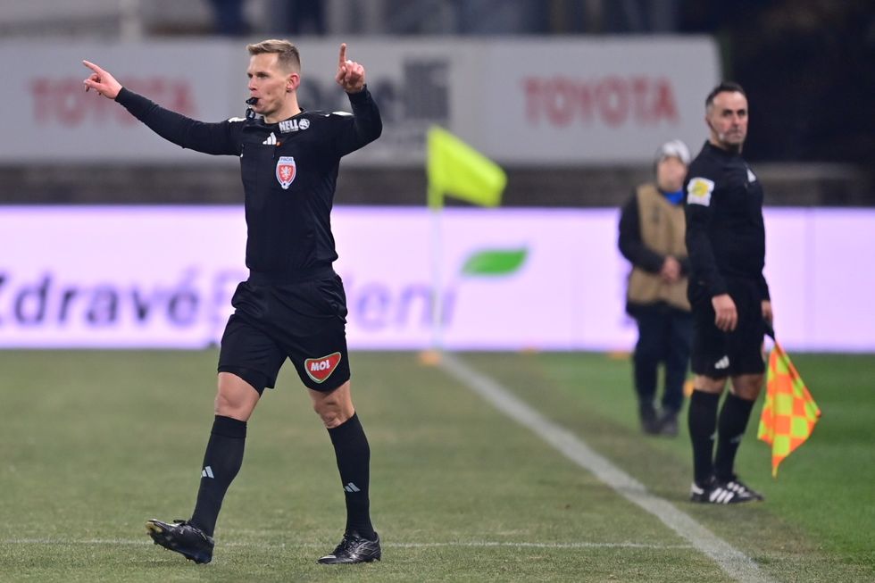 Penaltu v Jablonci sudí odvolal správně. Rukou nehrál ani Chaloupek, uvedla komise Penaltu v Jablonci sudí odvolal správně. Rukou nehrál ani Chaloupek, uvedla komise