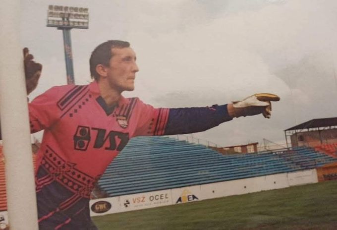 Zemřel bývalý gólman Sparty Jaroslav Olejár (†67). Byl u šokujícího vyřazení Realu Madrid Zemřel bývalý gólman Sparty Jaroslav Olejár (†67). Byl u šokujícího vyřazení Realu Madrid
