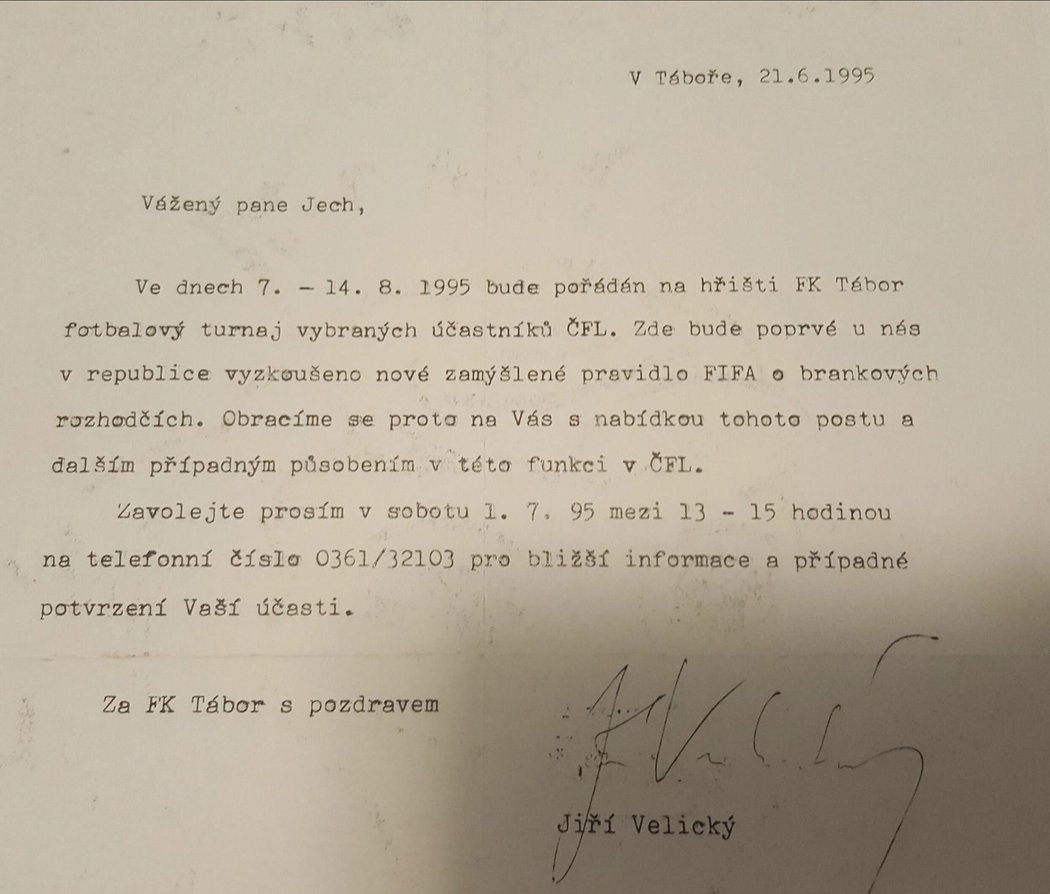 Tímhle dopisem si před 21 lety udělali ze sudího Jecha legraci kamarádi na vysoké škole. Pozice brankového rozhodčího se nakonec Jechovi stala osudná.