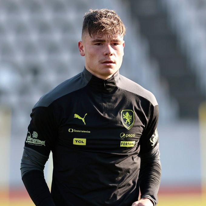 Na jaře hrál jen třetí ligu, teď je v U21: Kluci z Vratimova si dělali srandu Na jaře hrál jen třetí ligu, teď je v U21: Kluci z Vratimova si dělali srandu