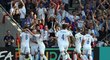 Fotbalisté slovenské jednadvacítky se radují z branky Martina Chriena do sítě Anglie