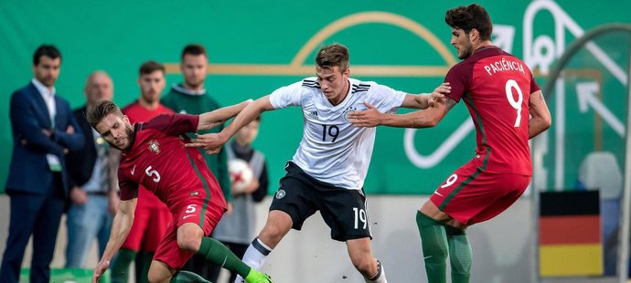 Přípravné utkání fotbalových jednadvacítek mezi Portugalskem a Německem