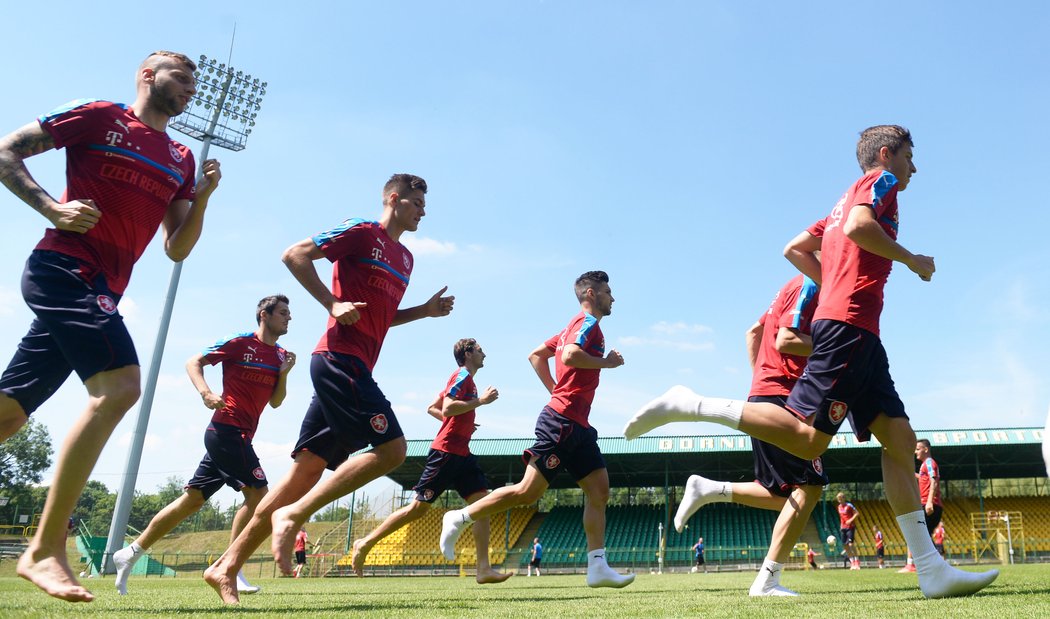 Trénink českých fotbalistů do 21 let den po utkání s Německem na EURO v Polsku