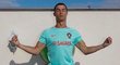 Ronaldo cvičící jógu