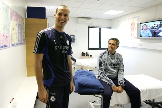 Petr Čech vychytal v éře Josého Mourinha Chelsea dva tituly. Petr Čech vychytal v éře Josého Mourinha Chelsea dva tituly.