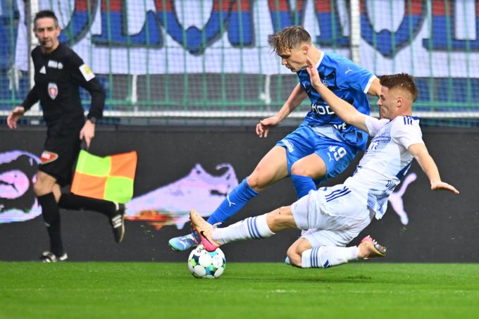 ONLINE: Mladá Boleslav - Olomouc 1:3. Naděje pro domácí, trefil se Kolářík (18) ONLINE: Mladá Boleslav - Olomouc 1:3. Naděje pro domácí, trefil se Kolářík (18)