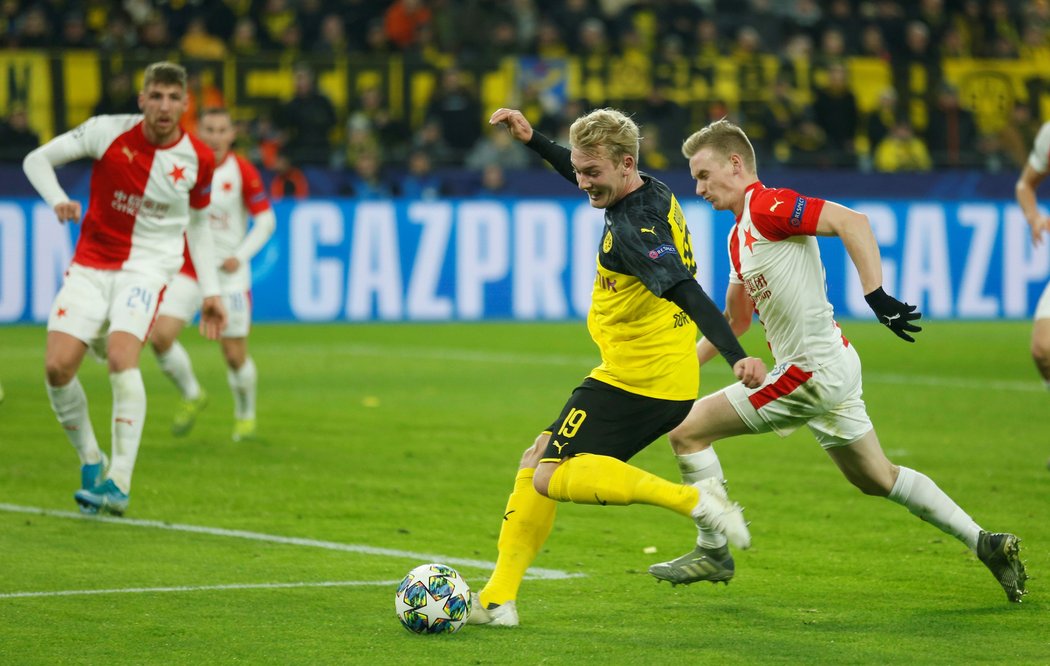 Julian Brandt propálil gólmana Koláře