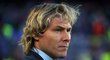 Pavel Nedvěd na utkání Barcelony s Juventusem v odvetě čtvrtfinále Ligy mistrů