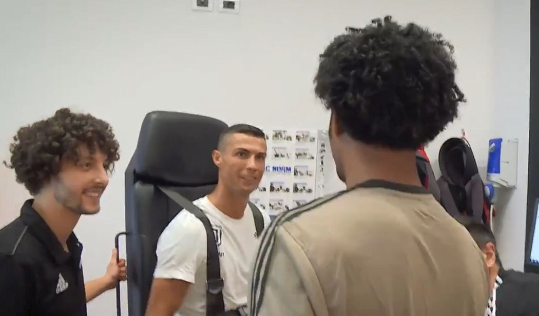 Cristiano Ronaldo prohodil během kondičních testů pár slov i s Juanem Cuadradem