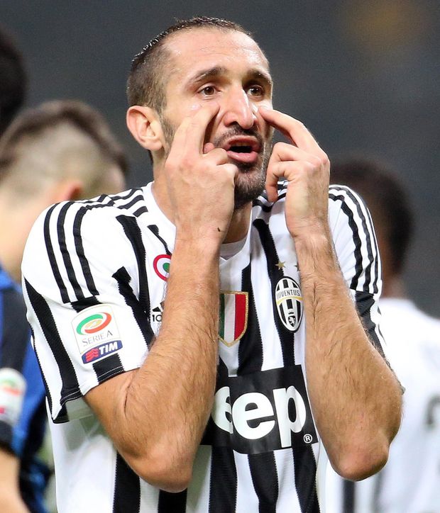 Giorgio Chiellini v zápase svého Juventusu Giorgio Chiellini v zápase svého Juventusu