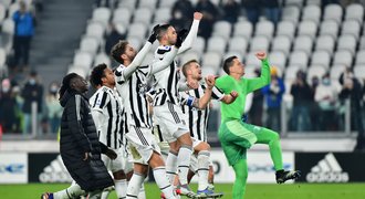 Juventus v Serii A dotahuje Bergamo. Atalanta ztratila v Janově