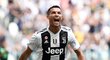 Štastný Cristiano Ronaldo poté, co vstřelil své první ligové branky za Juventus