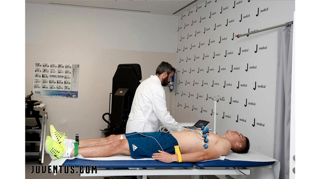 Patrik Schick na zdravotní prohlídce v Juventusu