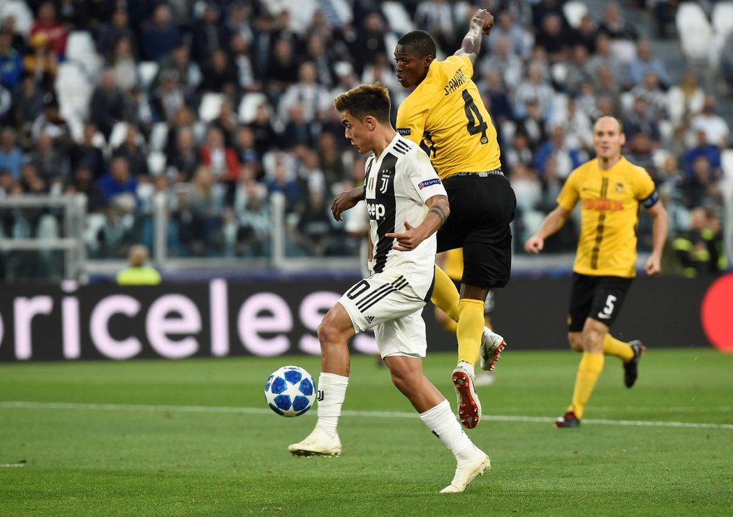 Paulo Dybala se dostal za obranu Young Boys a poslal Juventus do vedení