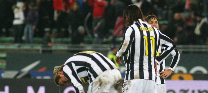 Zklamaní fotbalisté turínského Juventusu.