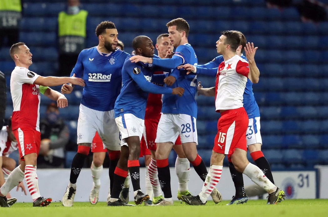 Ani ne stovka zápasů za Rangers stačila, aby po Glenu Kamarovi zatoužil Arsenal