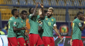 Kamerun začal na mistrovství Afriky výhrou, hráli Ngadeu i Mandjeck