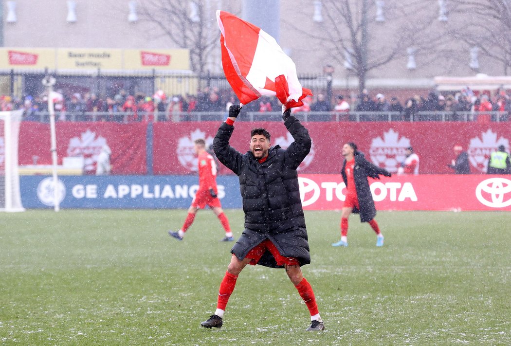 I přes mráz byl stadion v Torontu plný