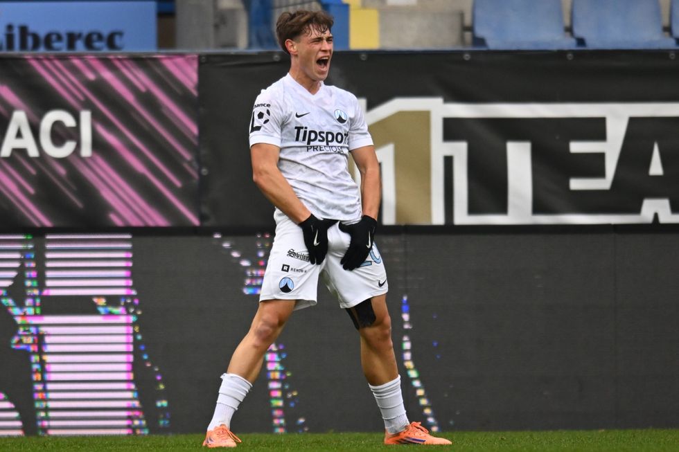 Největší Nezmarovo terno? Produktivní Mahmič jako Diouf, podepsal agentuře… Největší Nezmarovo terno? Produktivní Mahmič jako Diouf, podepsal agentuře…