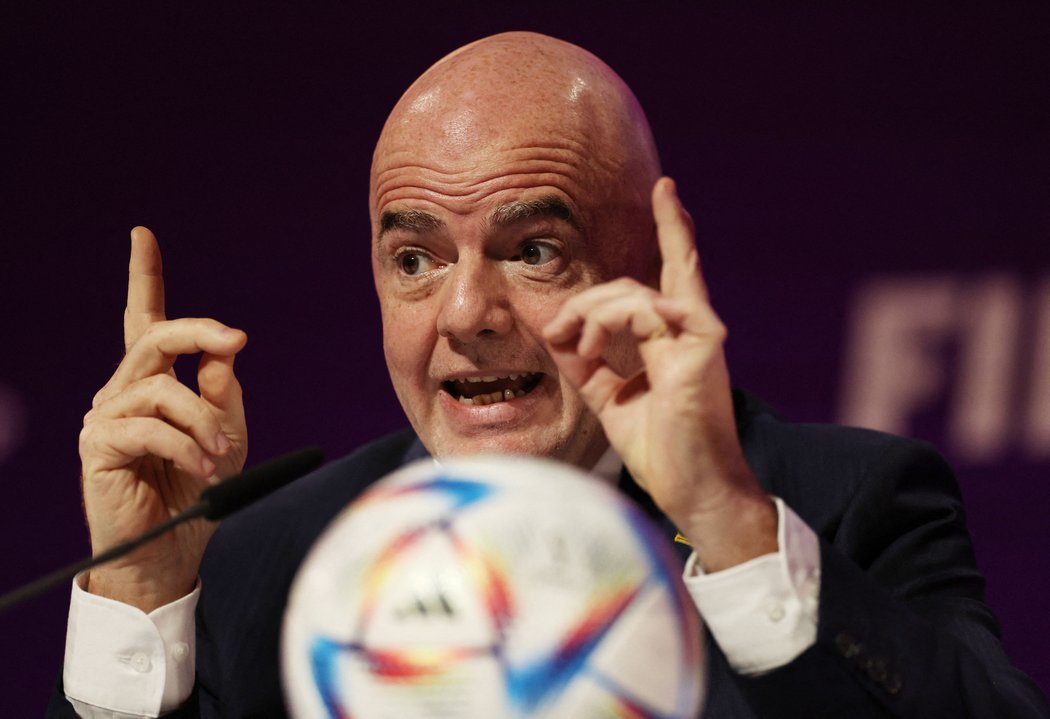 Šéf FIFA Gianni Infantino se opřel do kritiků MS v Kataru